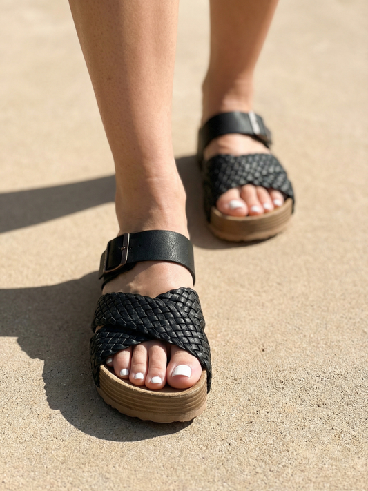 Buckled Signature Sandal - Black